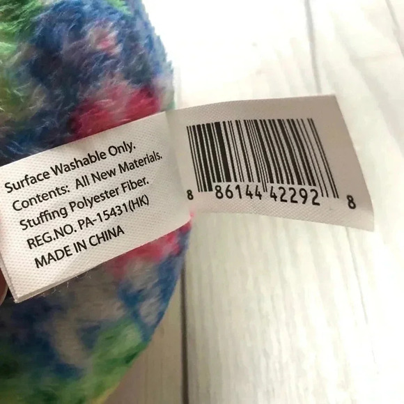 Surprise puppy stuffed toy tie dye - Picture 4 of 6